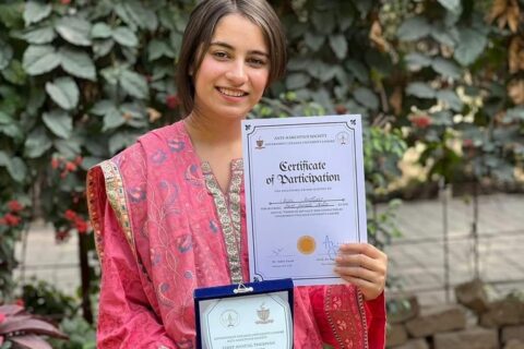 Aiza Imtiaz Wins Best Actress Award at GCU Thespian Art Gala 2023
